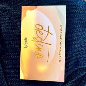 Alamar “Destino” eye shadow palette